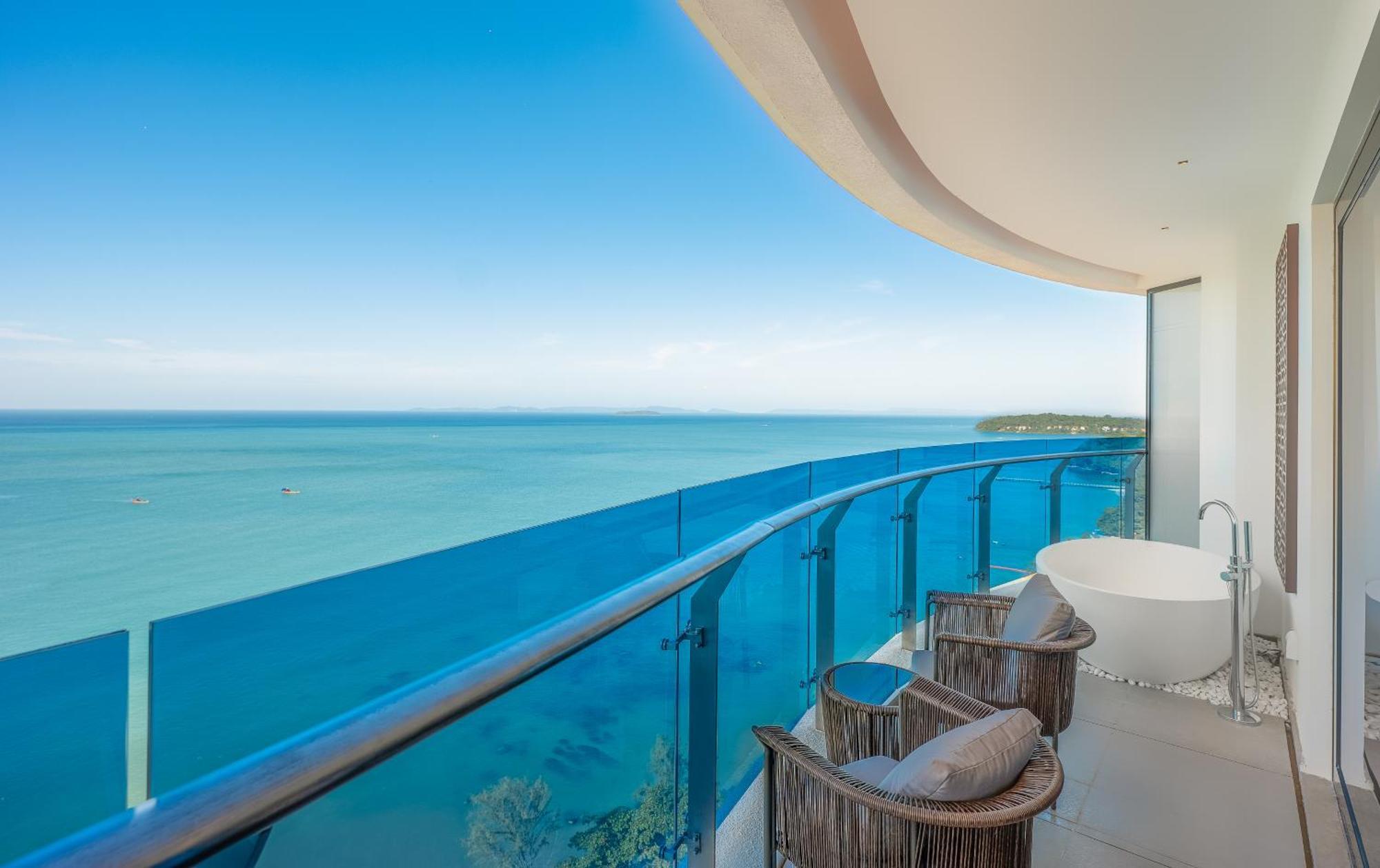 Howard Johnson Plaza By Wyndham Blue Bay Hotel Sihanoukville